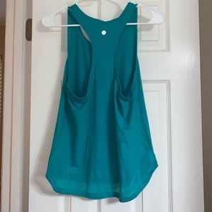 Lululemon tank!